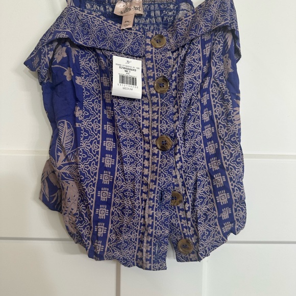 Elegant Purple Patterned Camisole Top - Picture 2 of 3